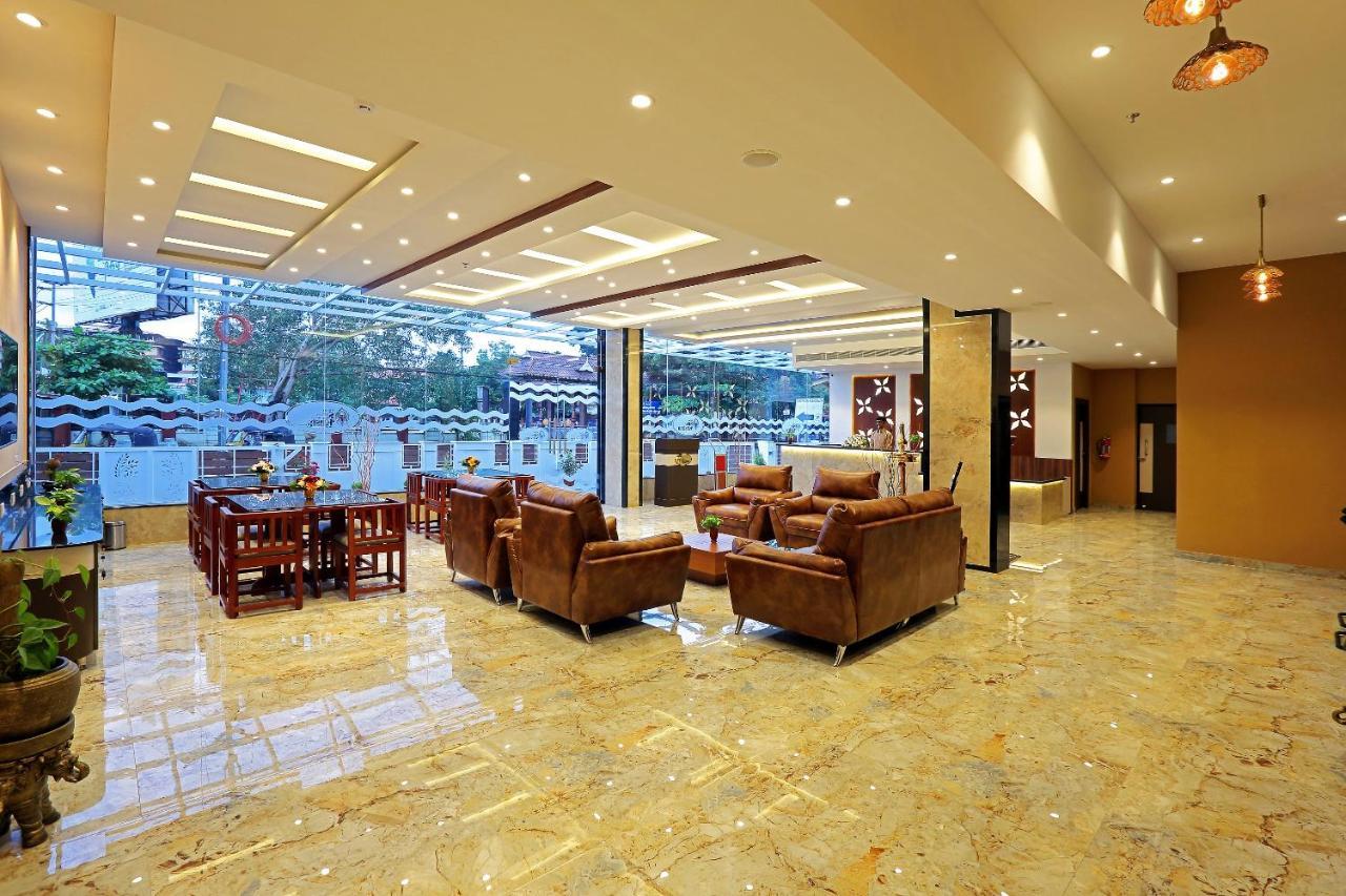 Renai Sreekrishna Hotel Guruvayur Exterior photo