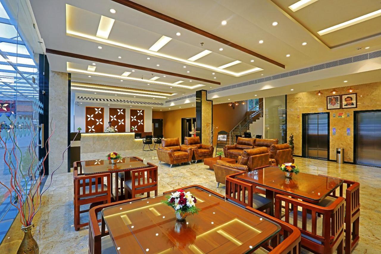 Renai Sreekrishna Hotel Guruvayur Exterior photo