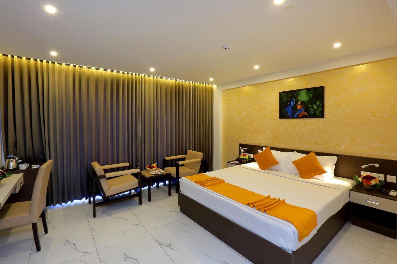Renai Sreekrishna Hotel Guruvayur Exterior photo