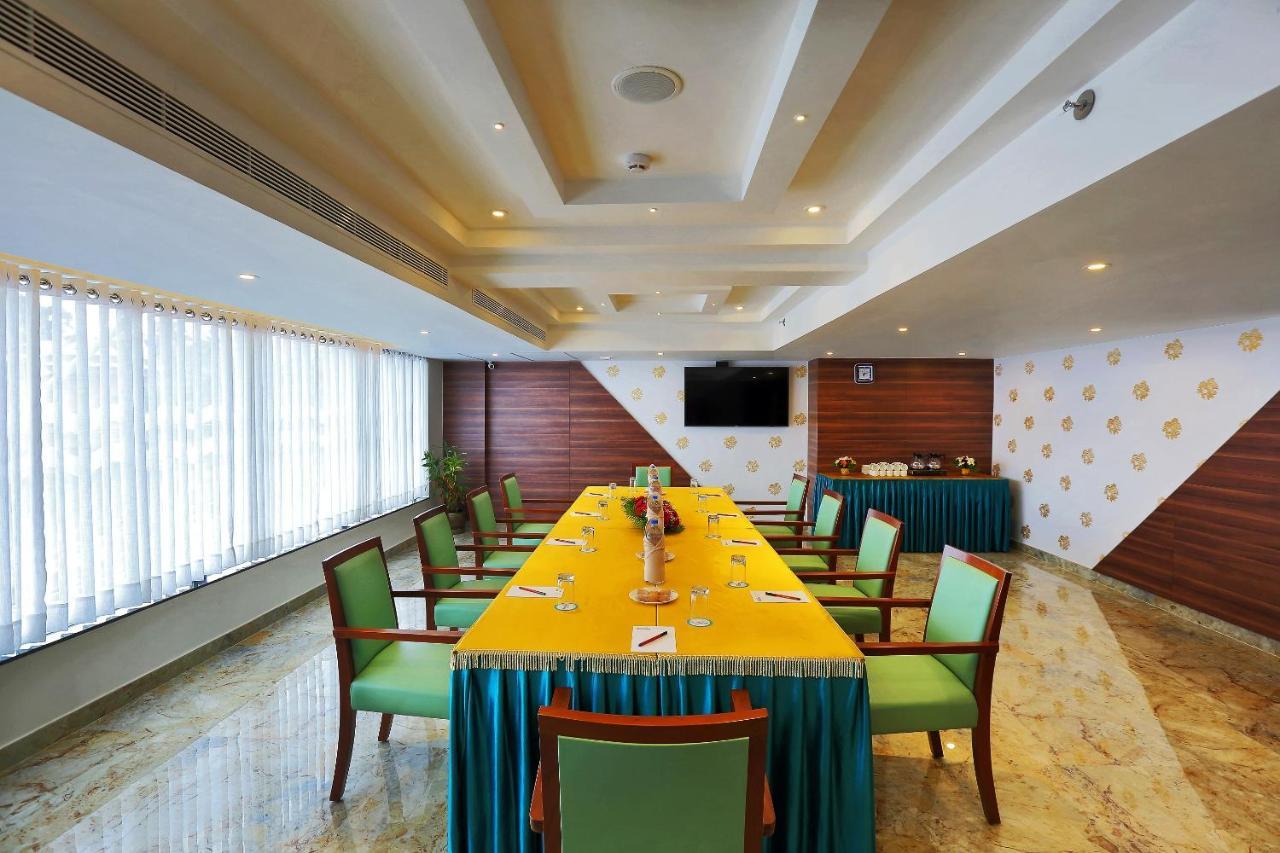 Renai Sreekrishna Hotel Guruvayur Exterior photo