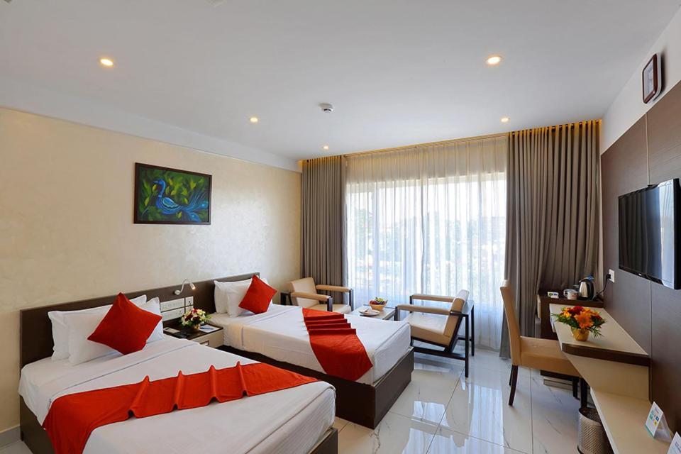 Renai Sreekrishna Hotel Guruvayur Exterior photo